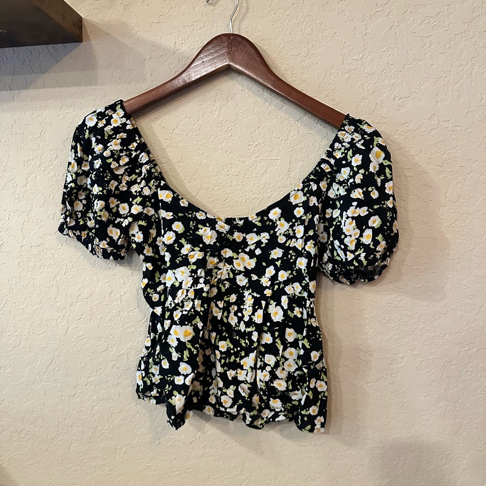 Abound Black and White Puff Sleeve Ruched Blouse